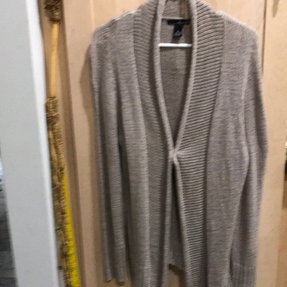 Willie Smith XL Tan Sweater